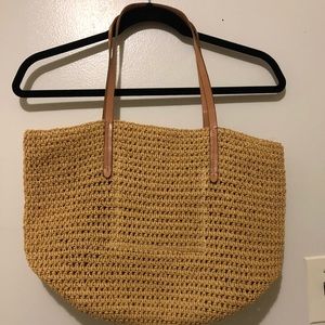Straw tote bag